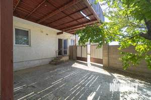 Дом 220м², 2-этажный, участок 5 сот.