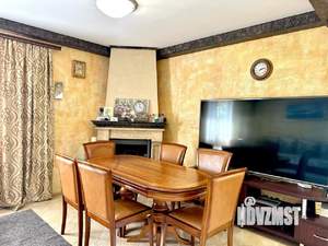 Дом 189м², 2-этажный, участок 11 сот.