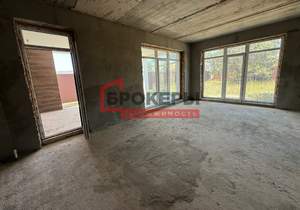 Дом 265м², 2-этажный, участок 5 сот.