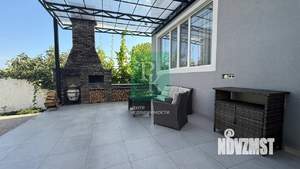 Коттедж 223м², 2-этажный, участок 6 сот.