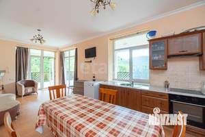 Дом 200м², 2-этажный, участок 15 сот.