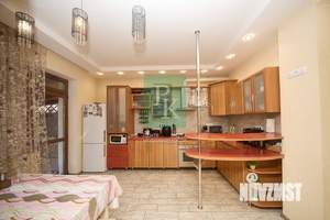 Дом 303м², 2-этажный, участок 3 сот.