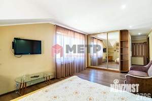 Коттедж 800м², 2-этажный, участок 10 сот.