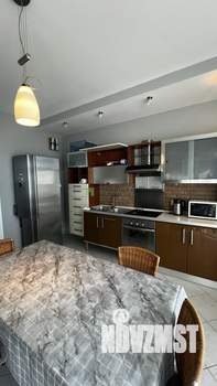 Дом 173м², 2-этажный, участок 8 сот.