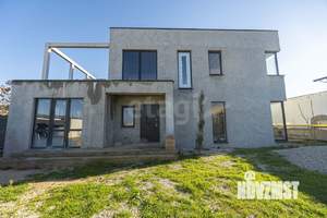 Дом 195м², 2-этажный, участок 6 сот.