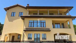 Дом 560м², 3-этажный, участок 15 сот.