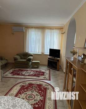 Дом 120м², 2-этажный, на длительный срок, 
