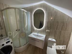 Таунхаус 100м², 3-этажный, на длительный срок, 