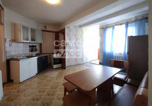 Дом 282м&sup2;, 3-этажный, на длительный срок, 