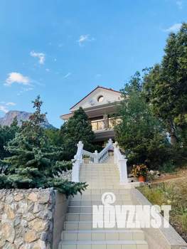 Дом 200м², 3-этажный, посуточно, 