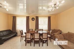 Дом 258м², 3-этажный, на длительный срок, 