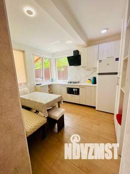 Дом 45м&sup2;, 2-этажный, посуточно, 