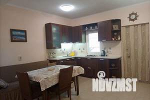 Дом 75м², 2-этажный, посуточно, 