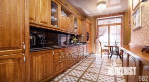 Дом 305м², 3-этажный, на длительный срок, 