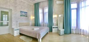 Дом 250м², 2-этажный, на длительный срок, 
