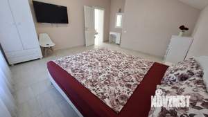 Дом 200м&sup2;, 2-этажный, посуточно, 