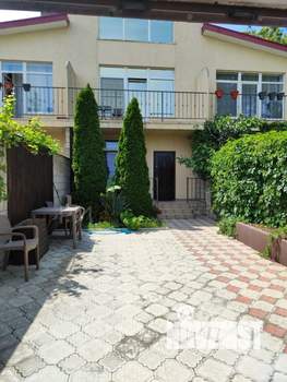 Таунхаус 120м&sup2;, 2-этажный, на длительный срок, 