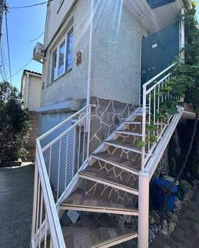 Дом 40м², 2-этажный, на длительный срок, 