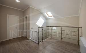 Дом 283м², 3-этажный, на длительный срок, 