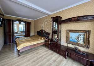 Дом 285м², 3-этажный, на длительный срок, 