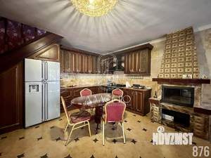 Дом 285м², 3-этажный, на длительный срок, 