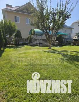 Дом 200м², 3-этажный, на длительный срок, 