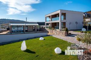 Дом 460м&sup2;, 2-этажный, посуточно, 