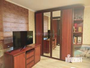 Дом 191м&sup2;, 3-этажный, на длительный срок, 