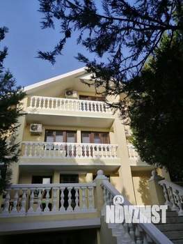 Дом 297м², 3-этажный, на длительный срок, 