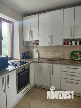 Дом 191м&sup2;, 3-этажный, на длительный срок, 