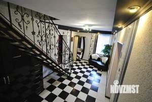 Дом 250м², 2-этажный, на длительный срок, 