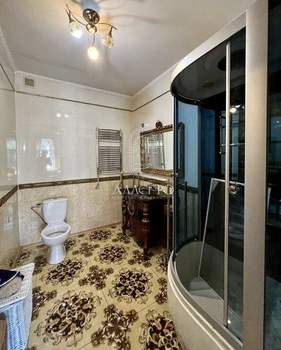 Дом 285м², 3-этажный, на длительный срок, 