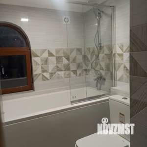 Дом 191м&sup2;, 3-этажный, на длительный срок, 