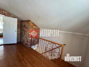 Дом 218м², 3-этажный, участок 3 сот.  