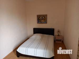 Дом 301м&sup2;, 3-этажный, участок 5 сот.  