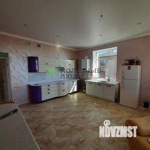 Дом 274м², 2-этажный, участок 6 сот.  