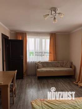 Дом 240м², 2-этажный, участок 6 сот.  