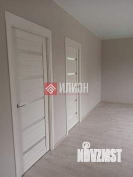 Дом 200м&sup2;, 2-этажный, участок 4 сот.  