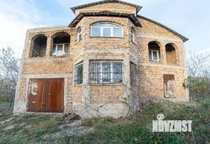 Дом 415м², 3-этажный, участок 4 сот.  