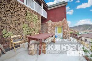 Дом 250м², 2-этажный, участок 8 сот.  