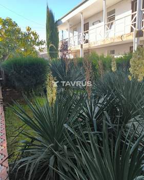 Дом 1200м², 2-этажный, участок 10 сот.  