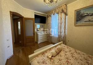 Дом 208м², 2-этажный, участок 6 сот.  