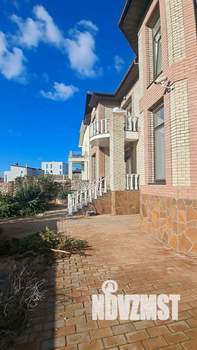 Дом 326м², 3-этажный, участок 9 сот.  