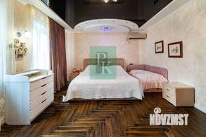 Дом 311м², 3-этажный, участок 10 сот.  