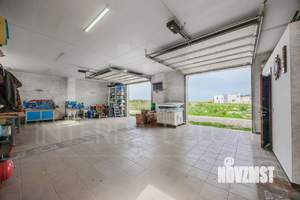 Дом 365м², 3-этажный, участок 17 сот.  