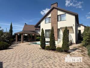 Дом 284м², 3-этажный, участок 5 сот.  