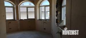 Дом 400м&sup2;, 3-этажный, участок 4 сот.  