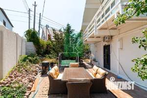 Дом 180м&sup2;, 2-этажный, участок 6 сот.  