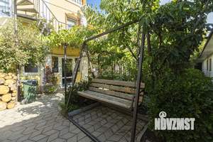 Дом 250м², 3-этажный, участок 6 сот.  