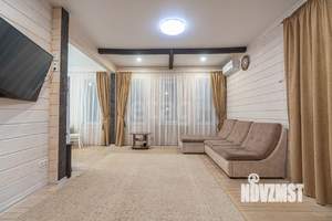 Дом 214м², 2-этажный, участок 9 сот.  